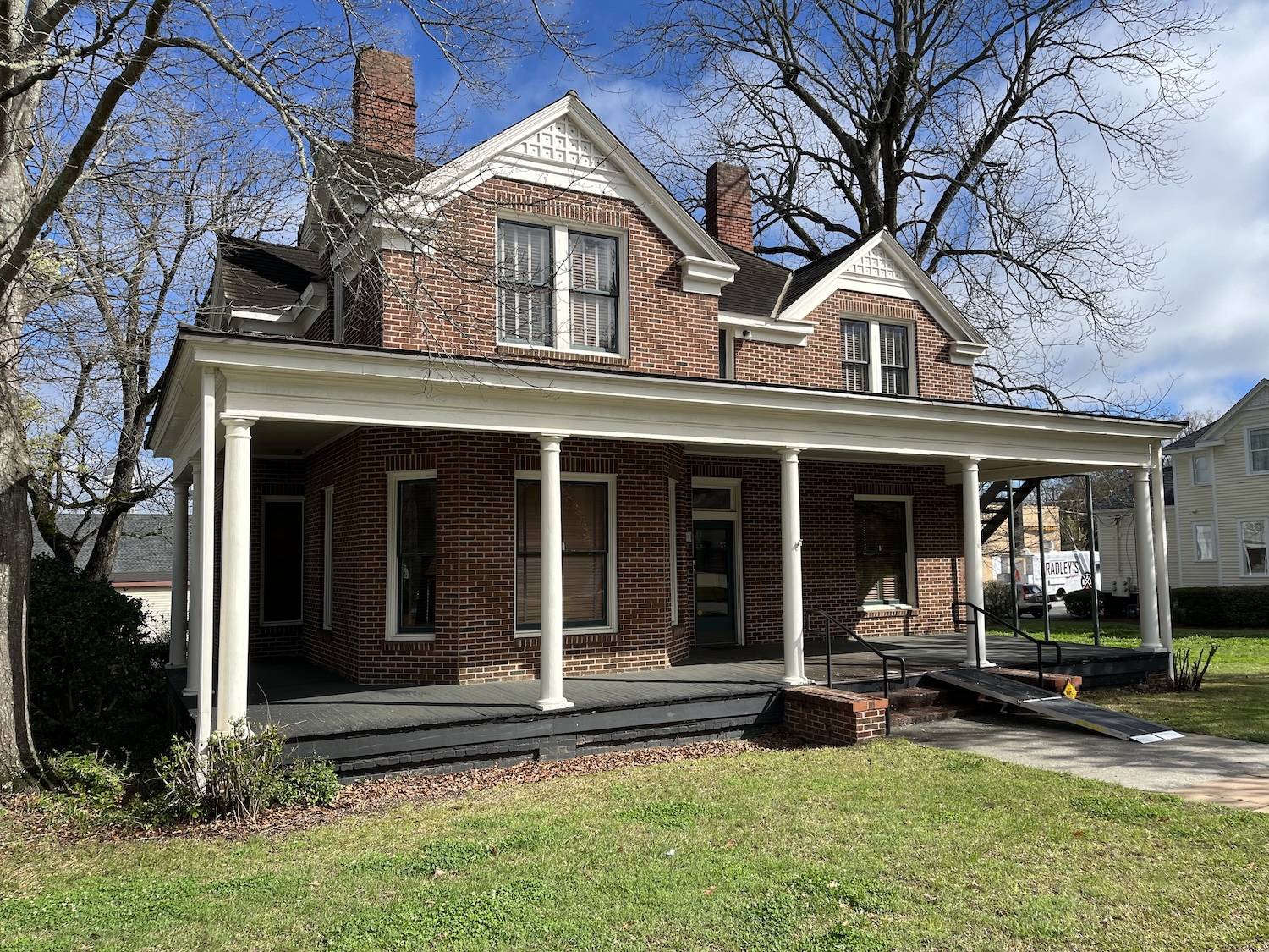 1118 Conyers St SW